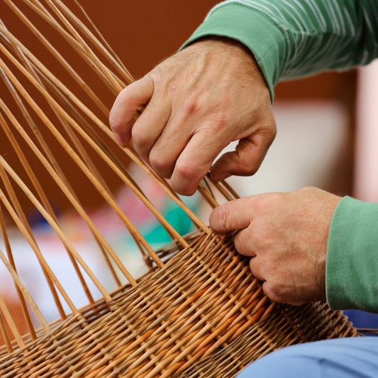 Rattan vs. Poly Rattan: Warum Nachhaltigkeit den Unterschied macht